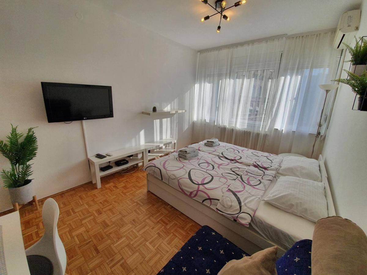 Stay In Apartments Belgrado Exterior foto